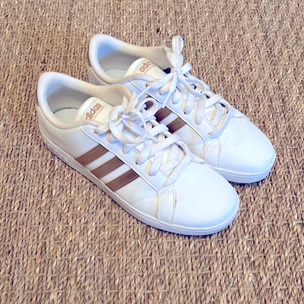 Adidas Sneakers